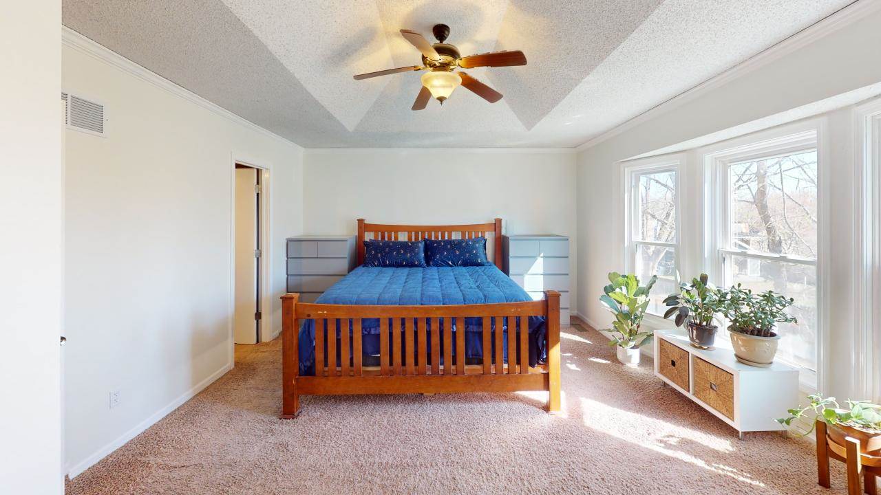 4821 Perry Lane, Merriam, KS 66203