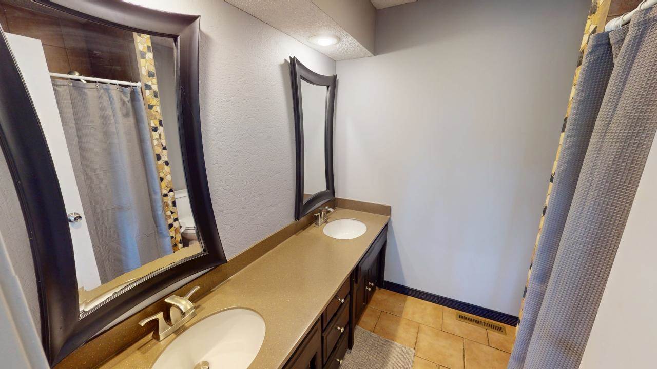 4821 Perry Lane, Merriam, KS 66203