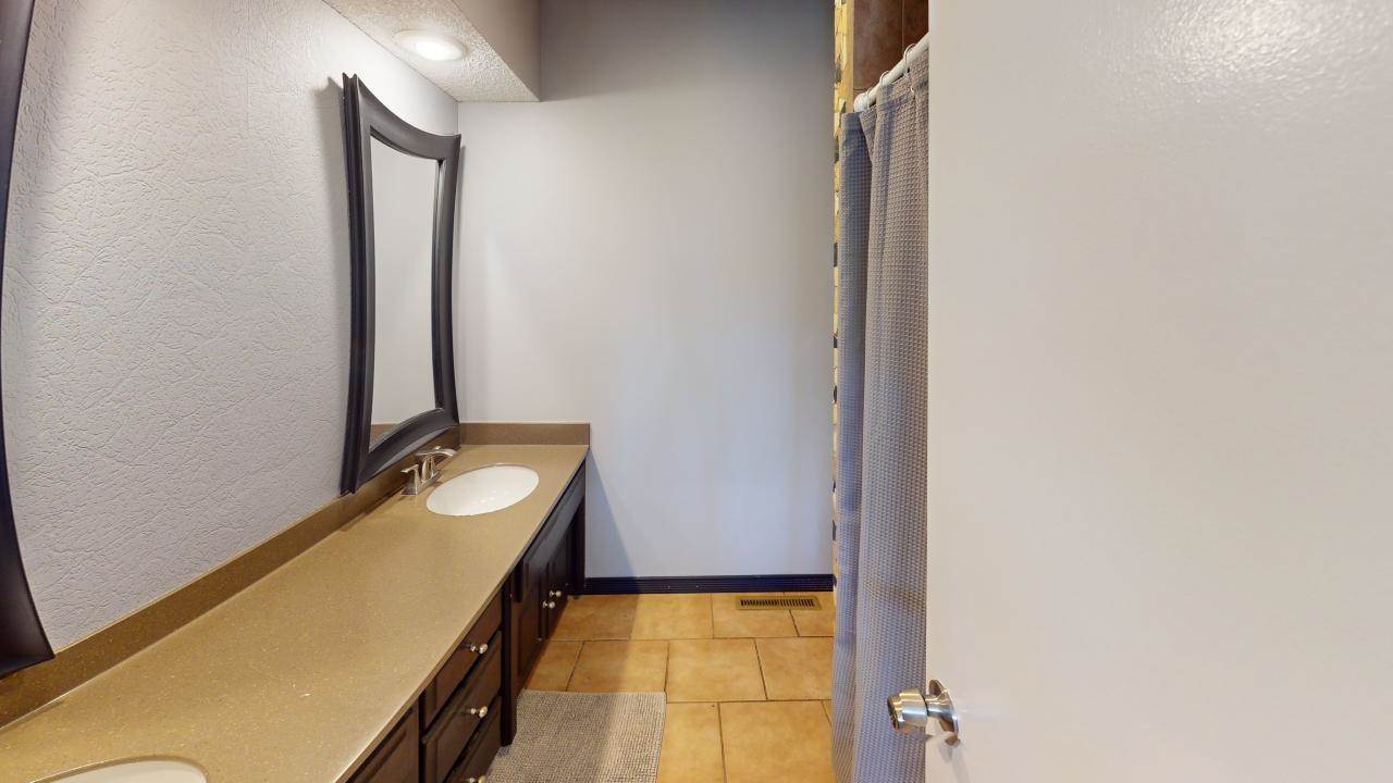 4821 Perry Lane, Merriam, KS 66203