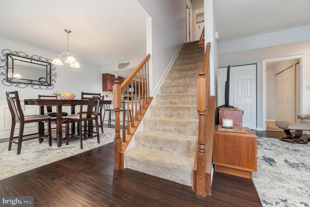 311 Melbourne Lane, Mechanicsburg, PA 17055