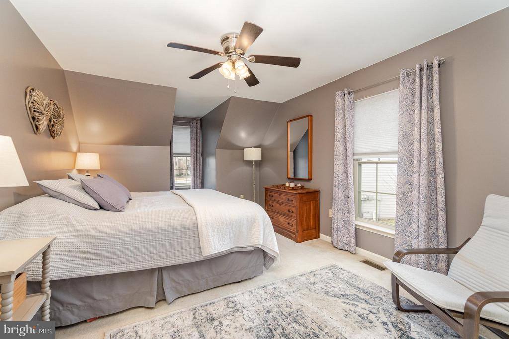 311 Melbourne Lane, Mechanicsburg, PA 17055