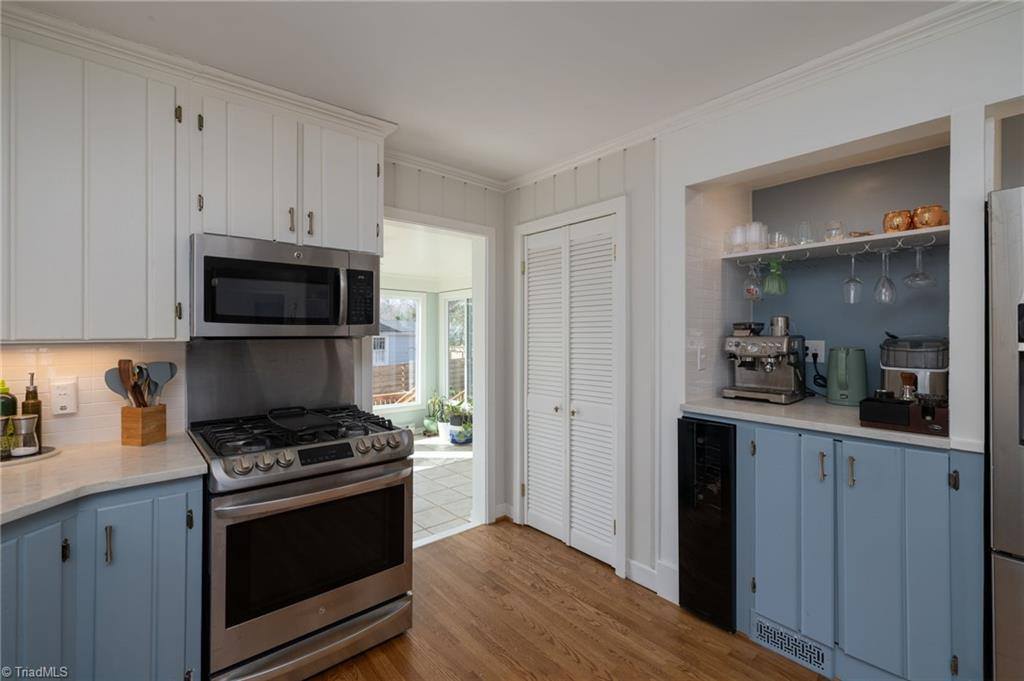 300 North Hawthorne Road, Winston-Salem, NC 27104