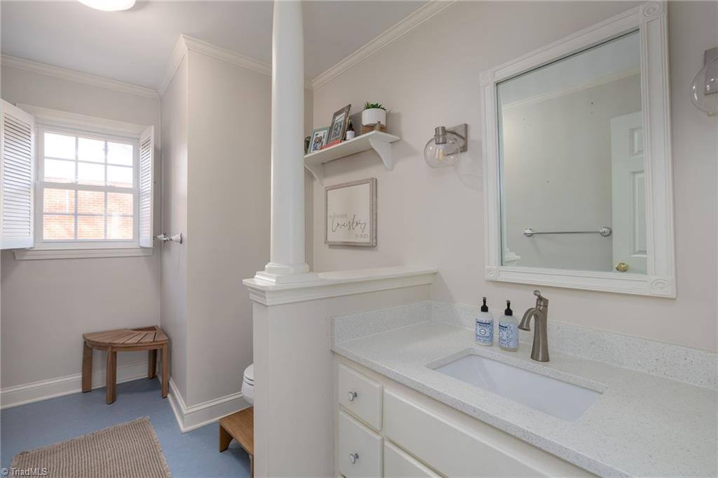 300 North Hawthorne Road, Winston-Salem, NC 27104