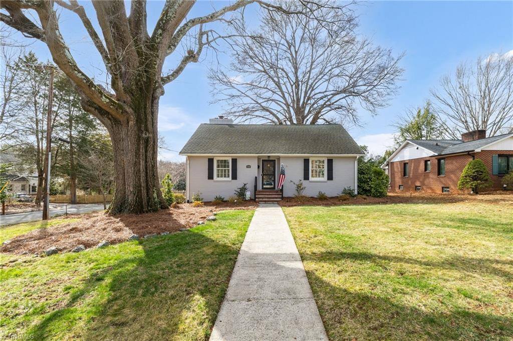 300 North Hawthorne Road, Winston-Salem, NC 27104