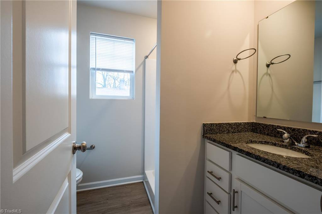 807 Akron Drive, Winston-Salem, NC 27105