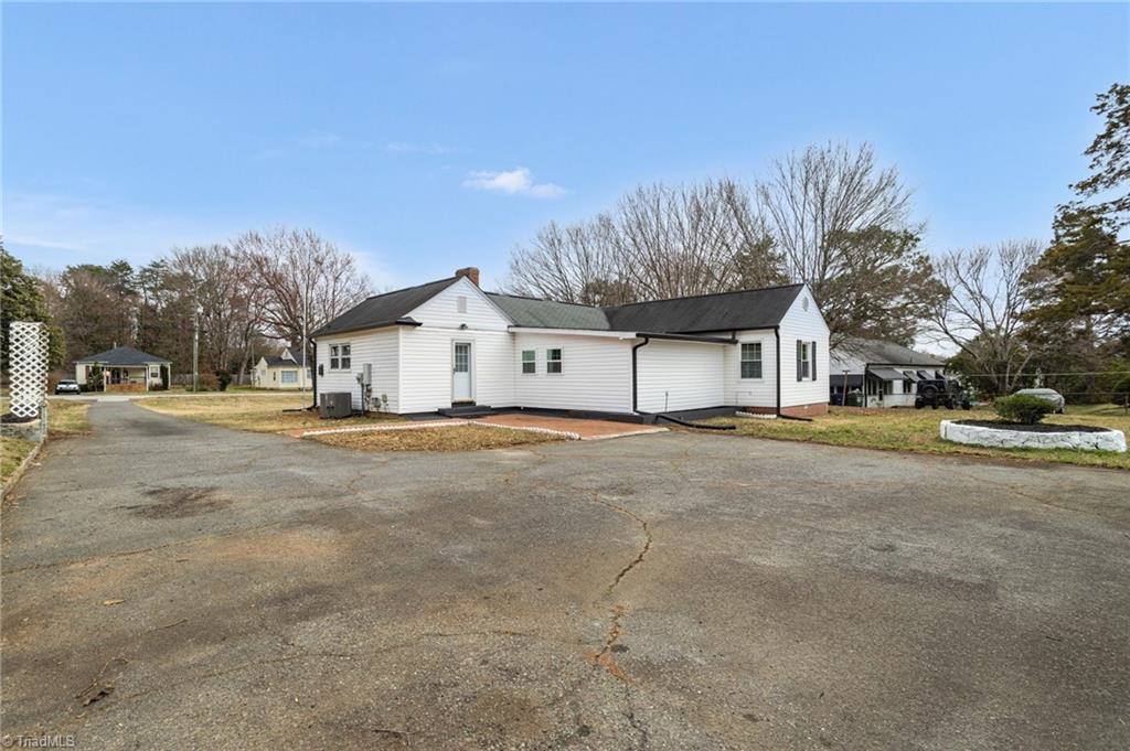 3740 Konnoak Drive, Winston-Salem, NC 27127