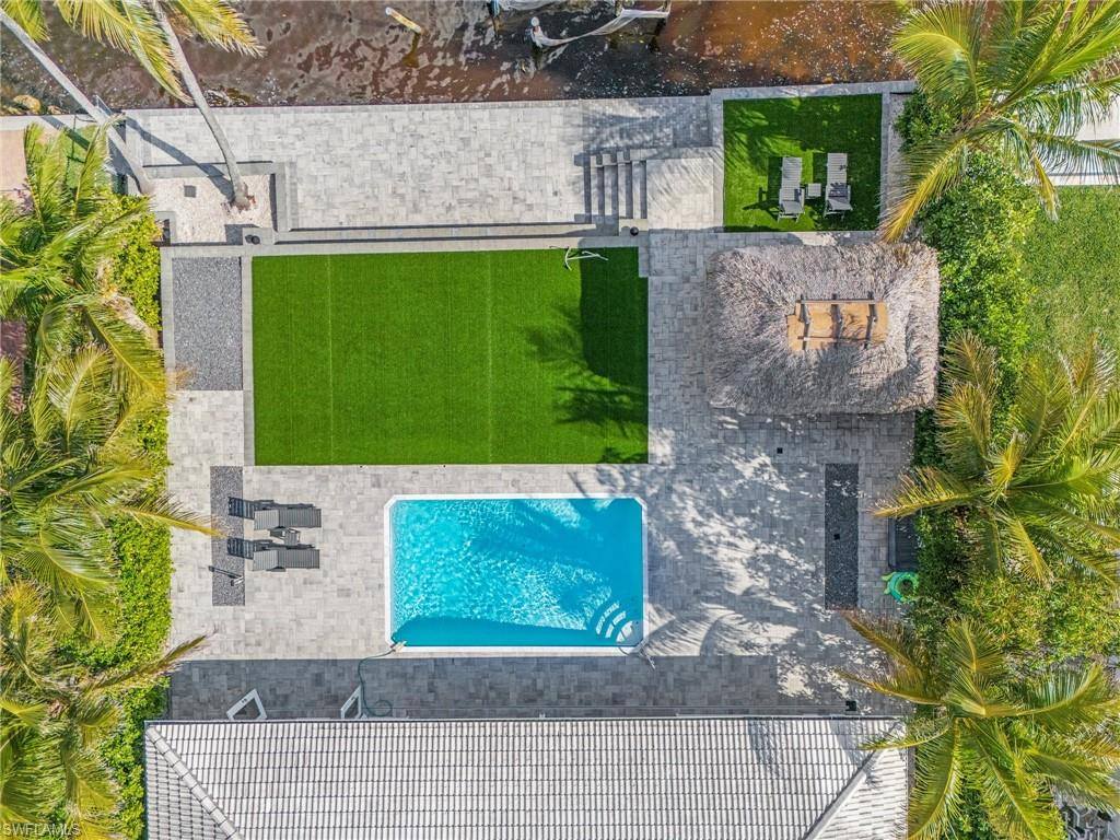 2530 SE 28th St, Cape Coral, FL 33904