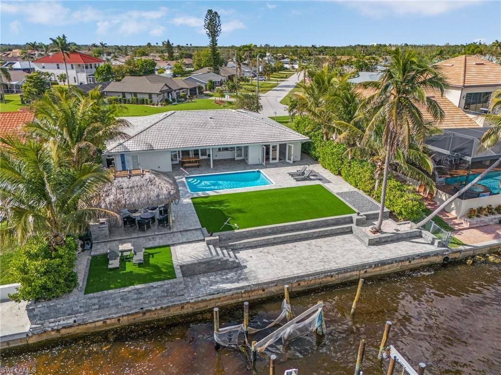 2530 SE 28th St, Cape Coral, FL 33904