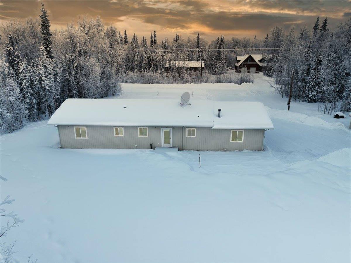 3835 Peter Hawk Ave, North Pole, AK 99705