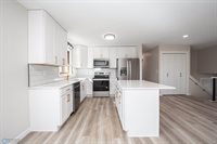 2202 33rd Avenue South, Fargo, ND 58104