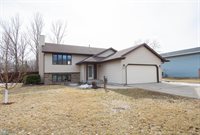 2202 33rd Avenue South, Fargo, ND 58104