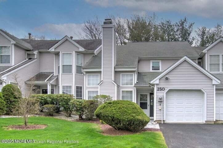 250 Daffodil Drive, Freehold, NJ 07728