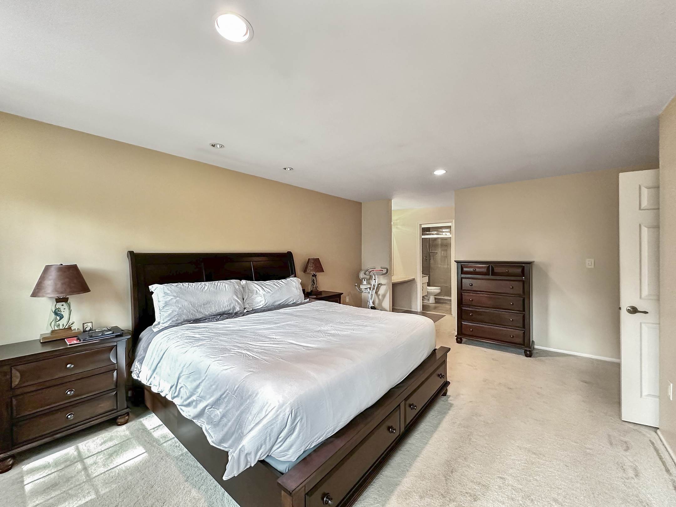 250 Daffodil Drive, Freehold, NJ 07728