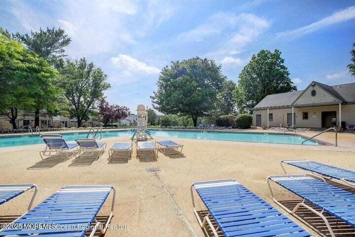 250 Daffodil Drive, Freehold, NJ 07728