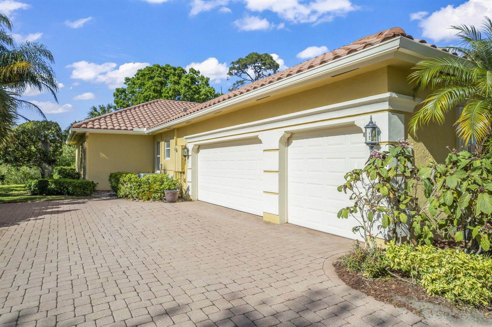 8306 SE Sanctuary Drive, Hobe Sound, FL 33455