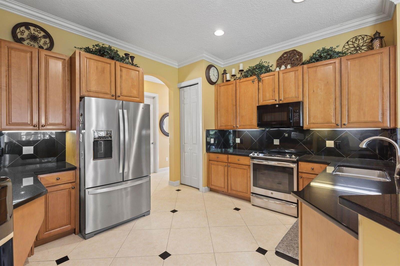 8306 SE Sanctuary Drive, Hobe Sound, FL 33455