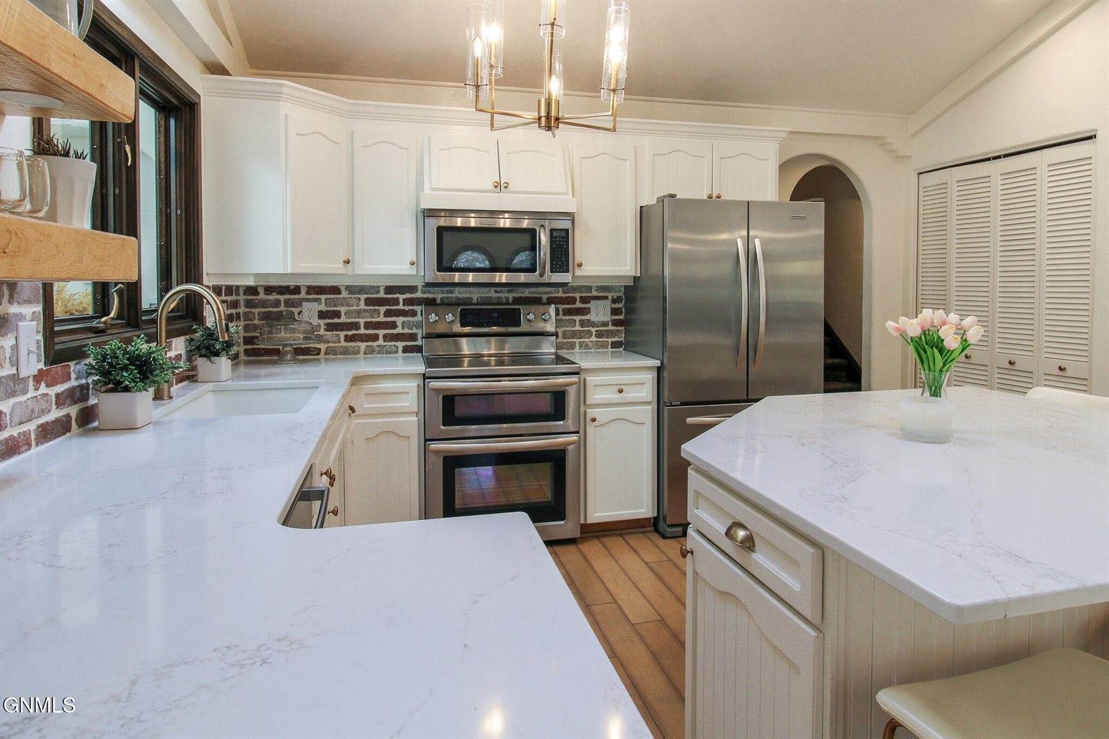 1108 N Parkview Drive, Bismarck, ND 58501