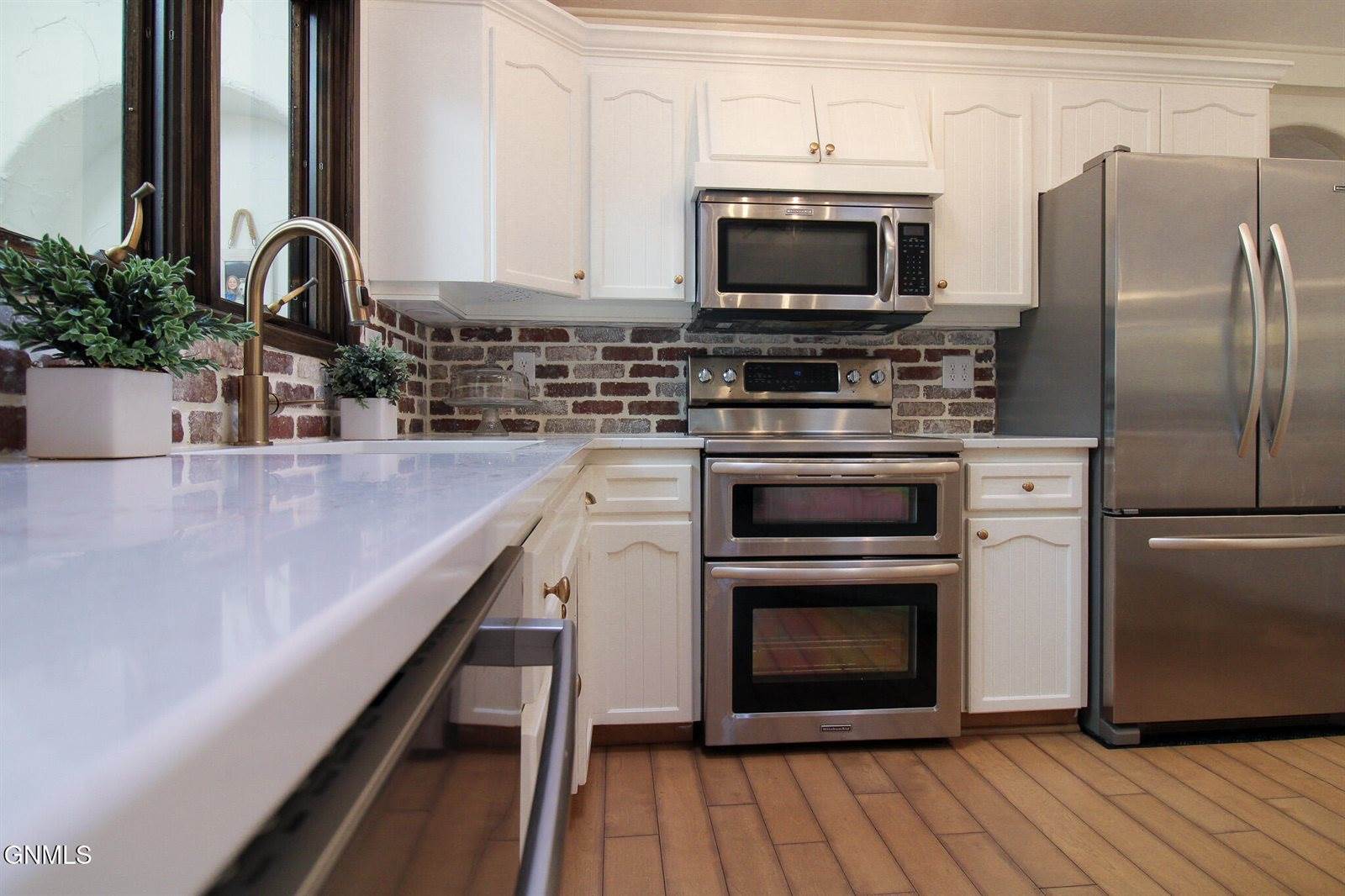 1108 N Parkview Drive, Bismarck, ND 58501