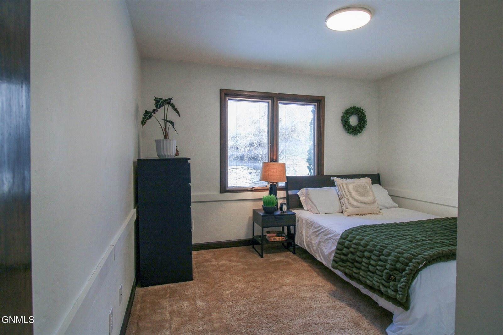 1108 N Parkview Drive, Bismarck, ND 58501