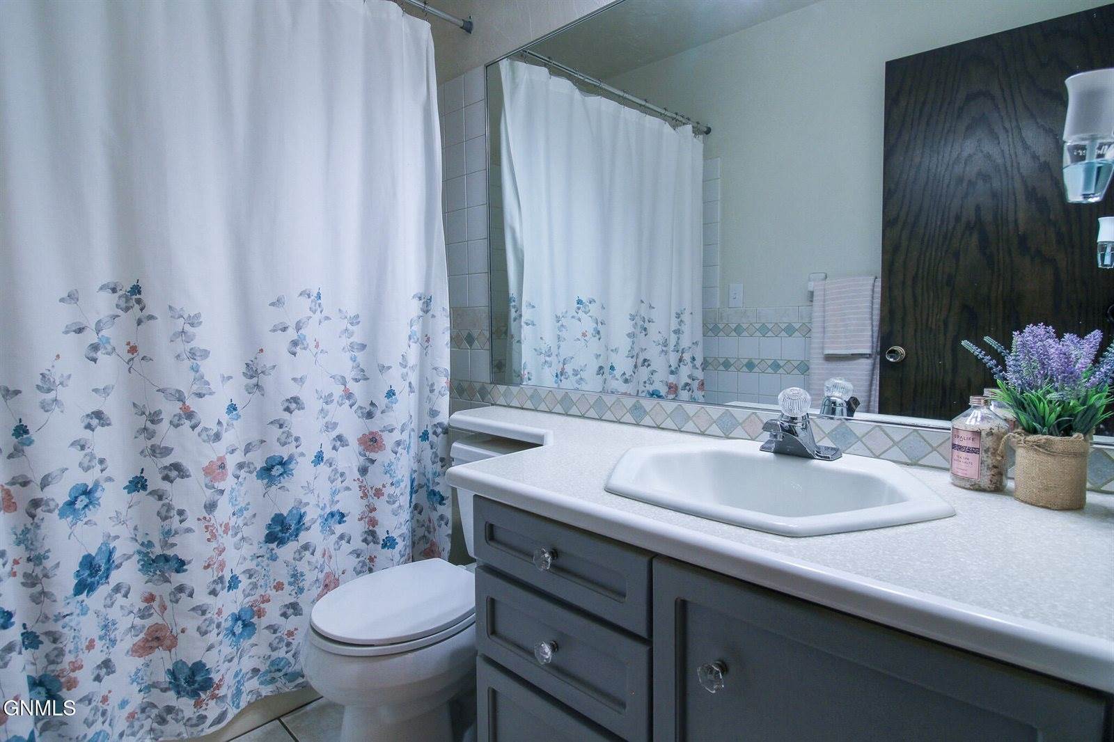 1108 N Parkview Drive, Bismarck, ND 58501