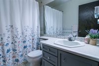 1108 N Parkview Drive, Bismarck, ND 58501