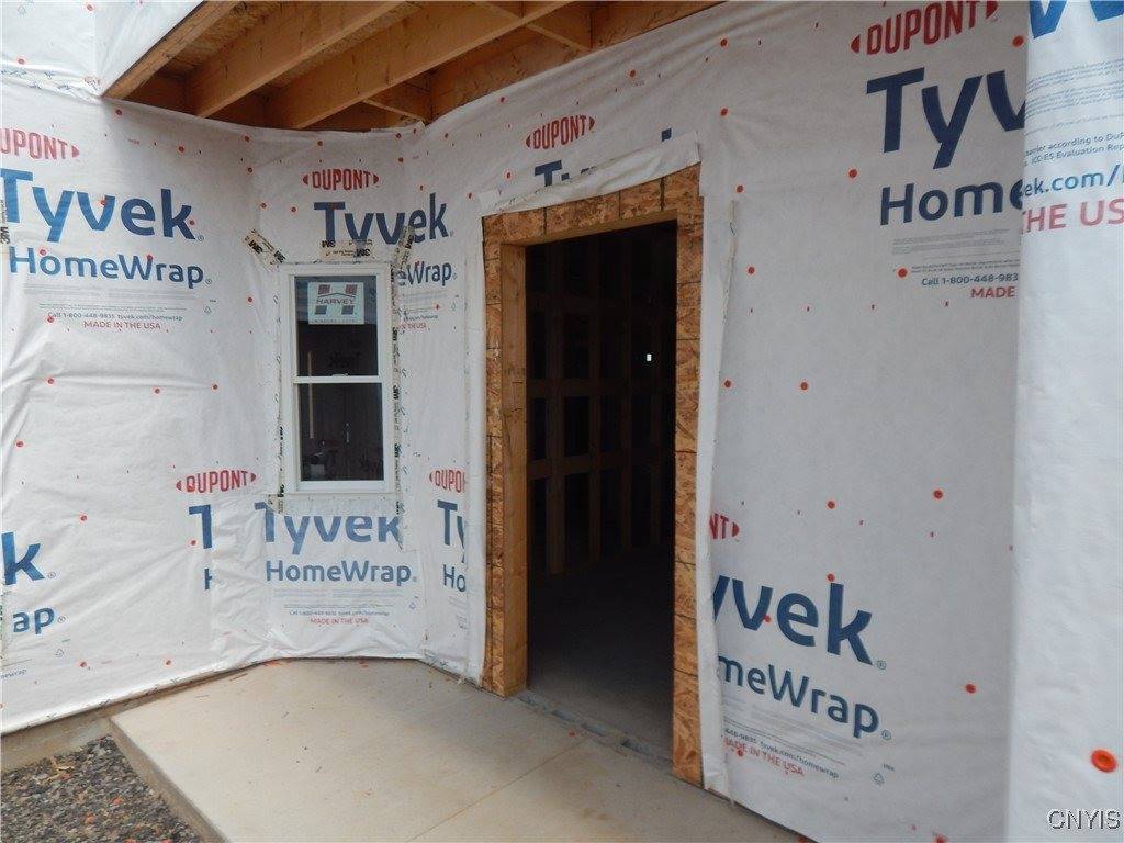 302 Bunker Hill, Syracuse, NY 13207