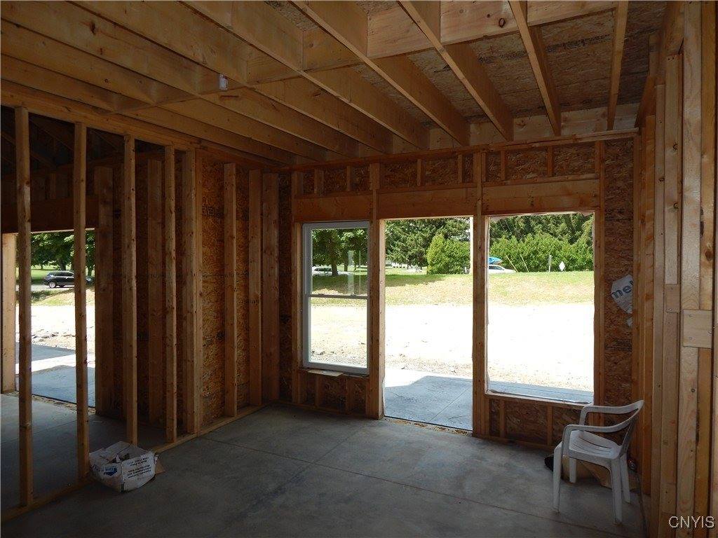 302 Bunker Hill, Syracuse, NY 13207