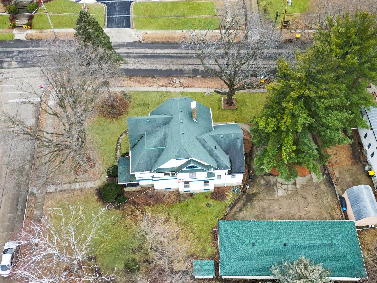 1254 South Carroll Avenue, Freeport, IL 61032