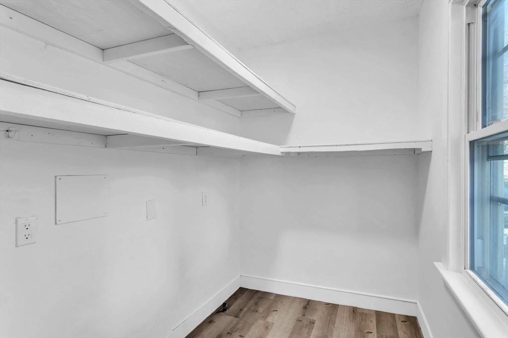 171 Massasoit St, Springfield, MA 01107
