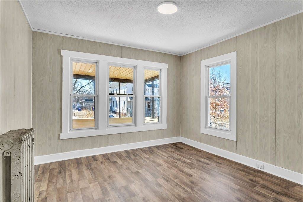 171 Massasoit St, Springfield, MA 01107