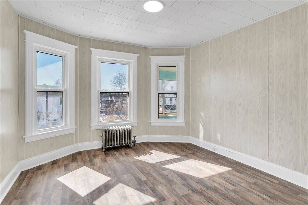 171 Massasoit St, Springfield, MA 01107