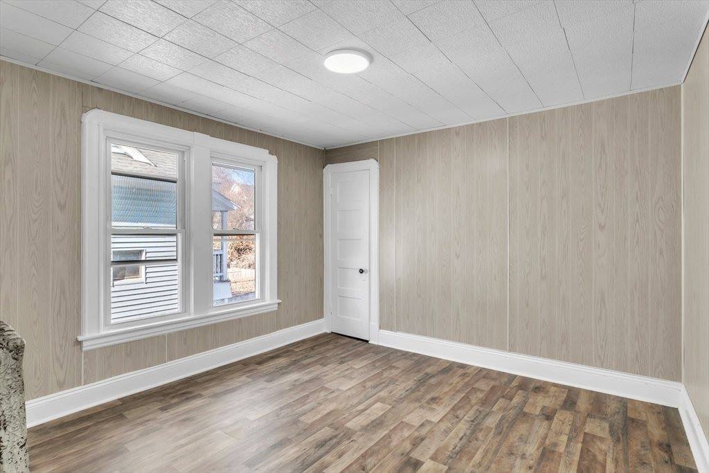 171 Massasoit St, Springfield, MA 01107