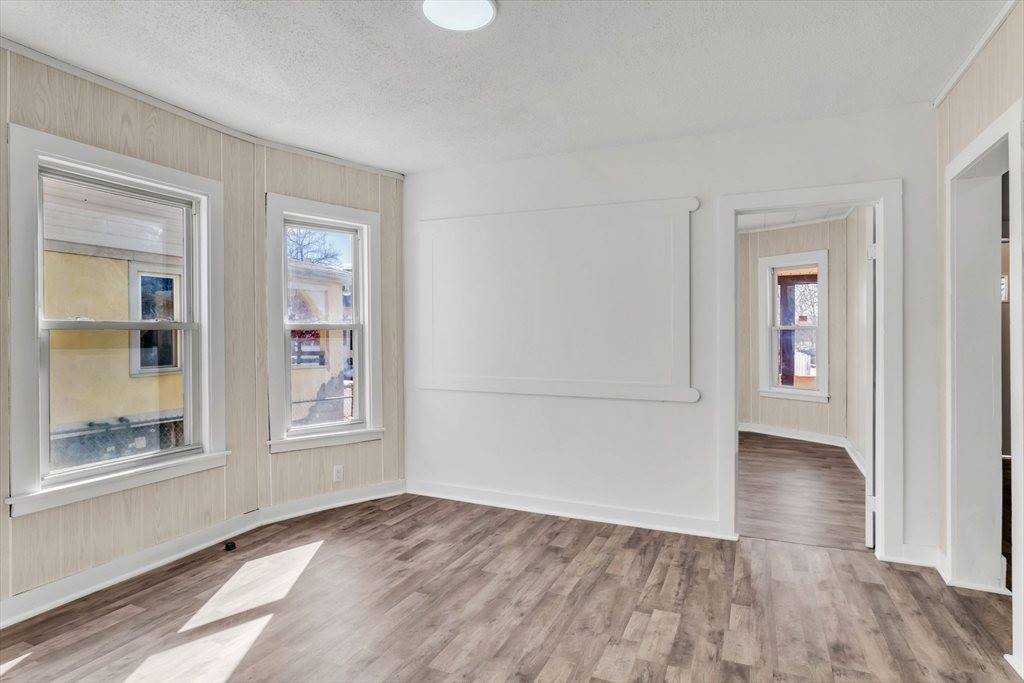 171 Massasoit St, Springfield, MA 01107
