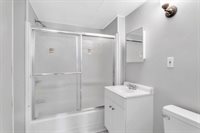 171 Massasoit St, Springfield, MA 01107