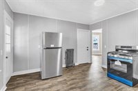 171 Massasoit St, Springfield, MA 01107