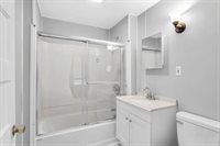 171 Massasoit St, Springfield, MA 01107