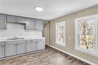171 Massasoit St, Springfield, MA 01107
