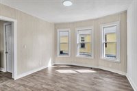 171 Massasoit St, Springfield, MA 01107