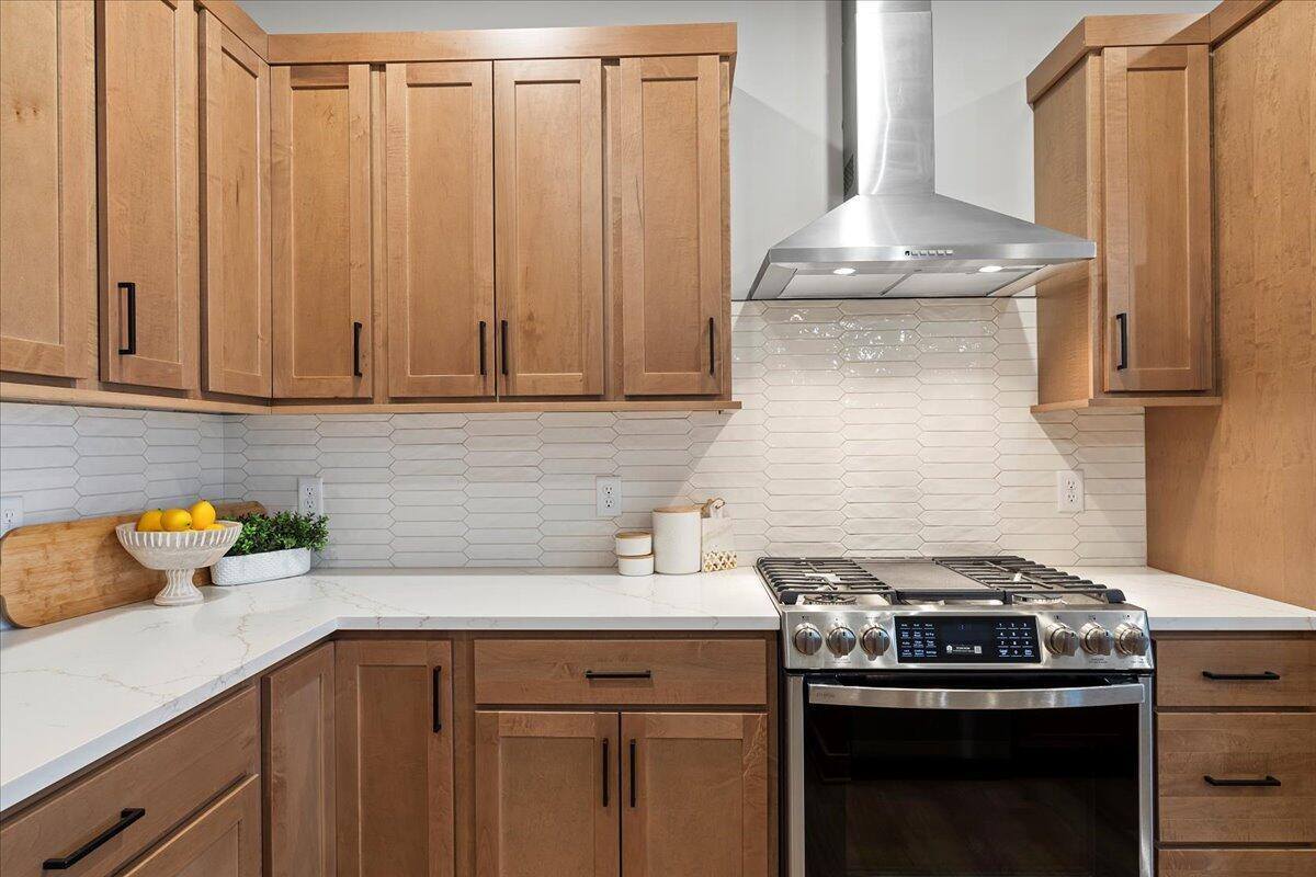 22041 Elderberry Road, Glenwood, IA 51534