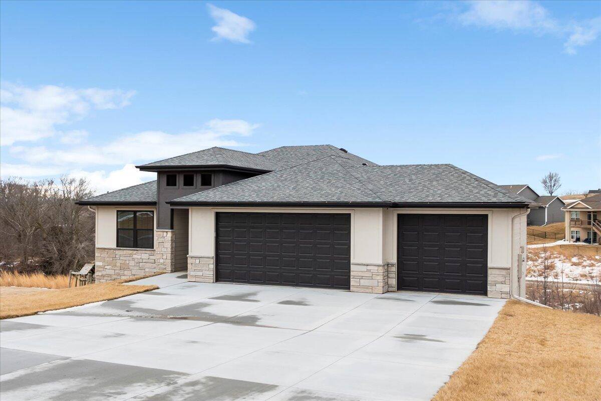 22041 Elderberry Road, Glenwood, IA 51534