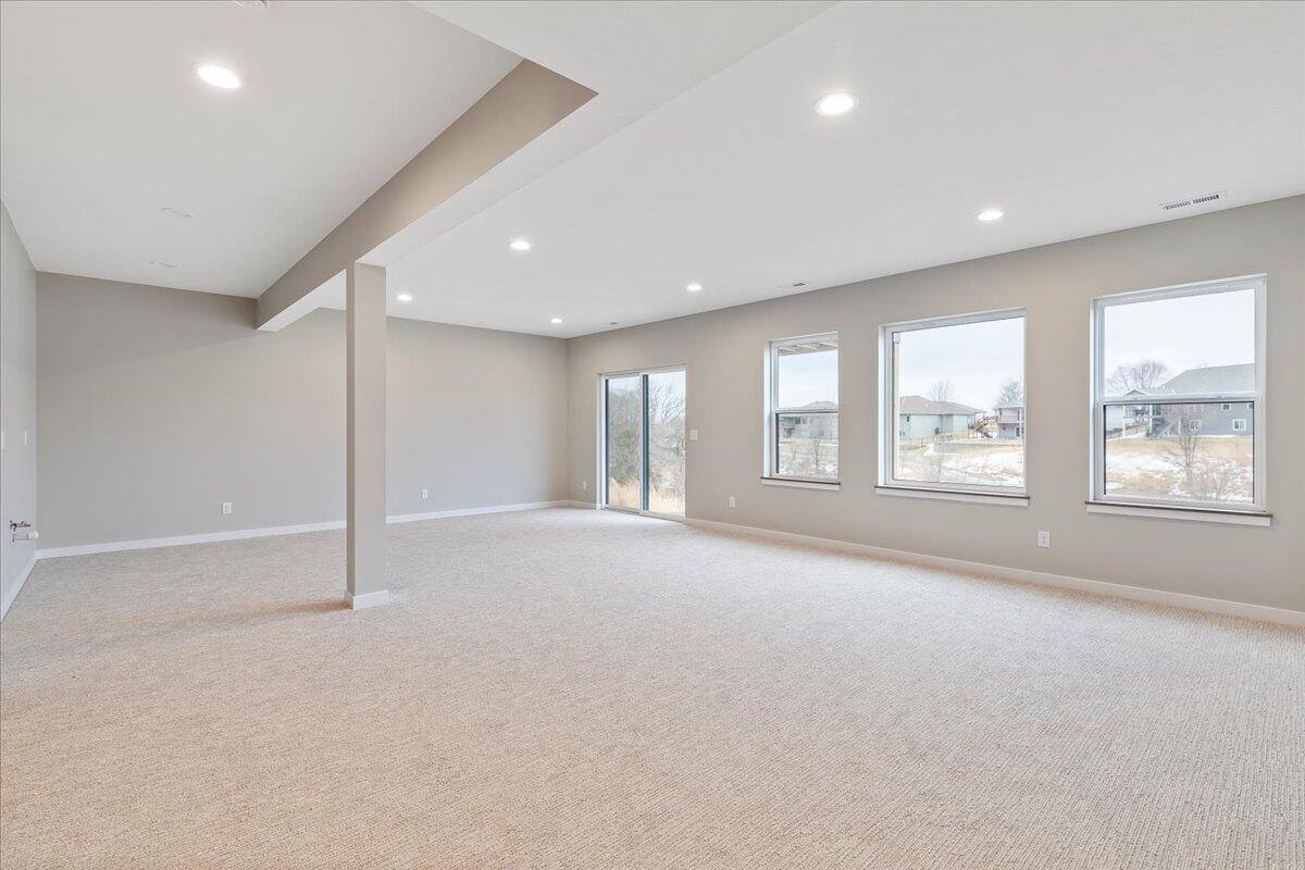 22041 Elderberry Road, Glenwood, IA 51534