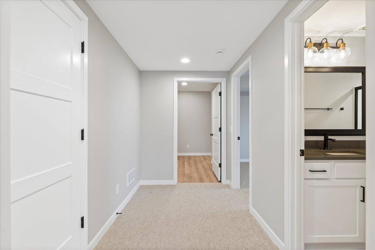 22041 Elderberry Road, Glenwood, IA 51534