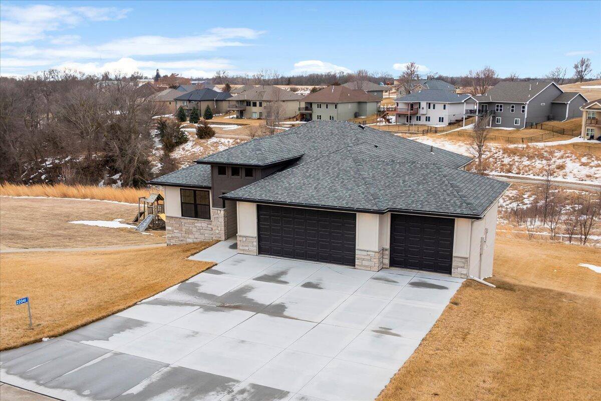 22041 Elderberry Road, Glenwood, IA 51534