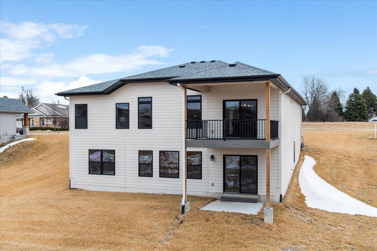 22041 Elderberry Road, Glenwood, IA 51534