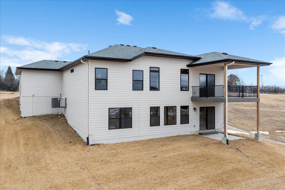 22041 Elderberry Road, Glenwood, IA 51534