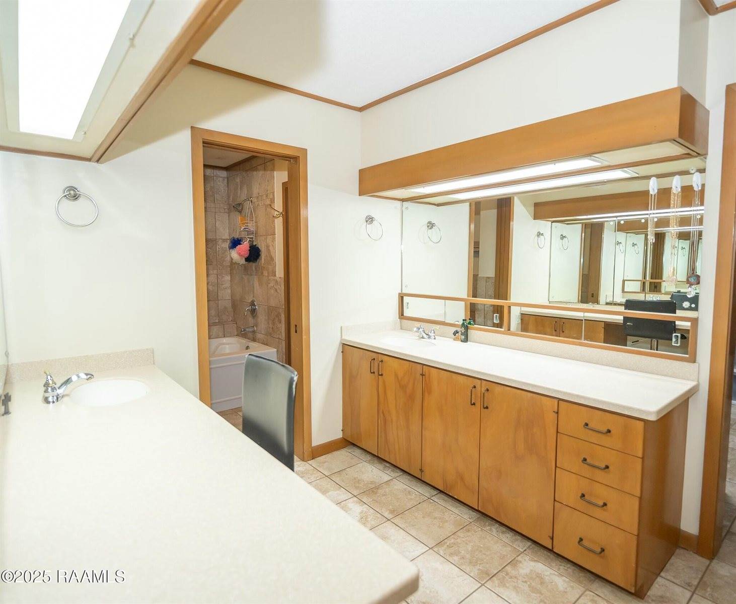 2675 Pine Point Road, Ville Platte, LA 70586