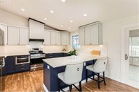 1415 SW 28TH St, Troutdale, OR 97060