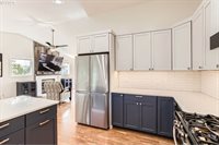 1415 SW 28TH St, Troutdale, OR 97060