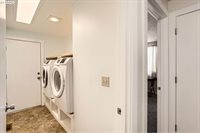 1415 SW 28TH St, Troutdale, OR 97060