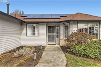 1415 SW 28TH St, Troutdale, OR 97060